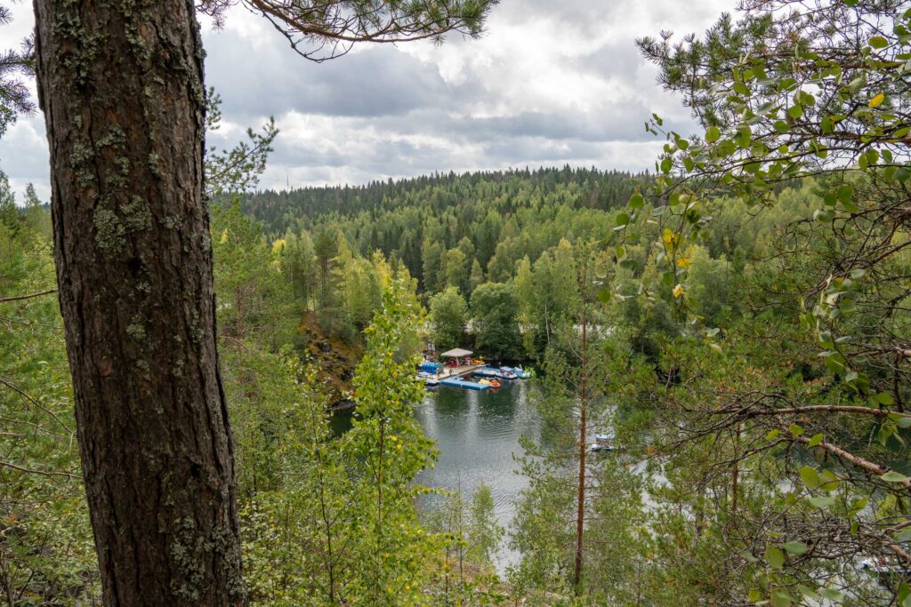 Светлое озеро в Рускеала