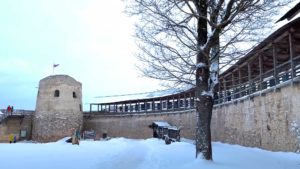 крепость в Изборске