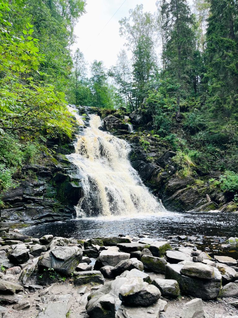 Водопад Белые мосты (Юканкоски)