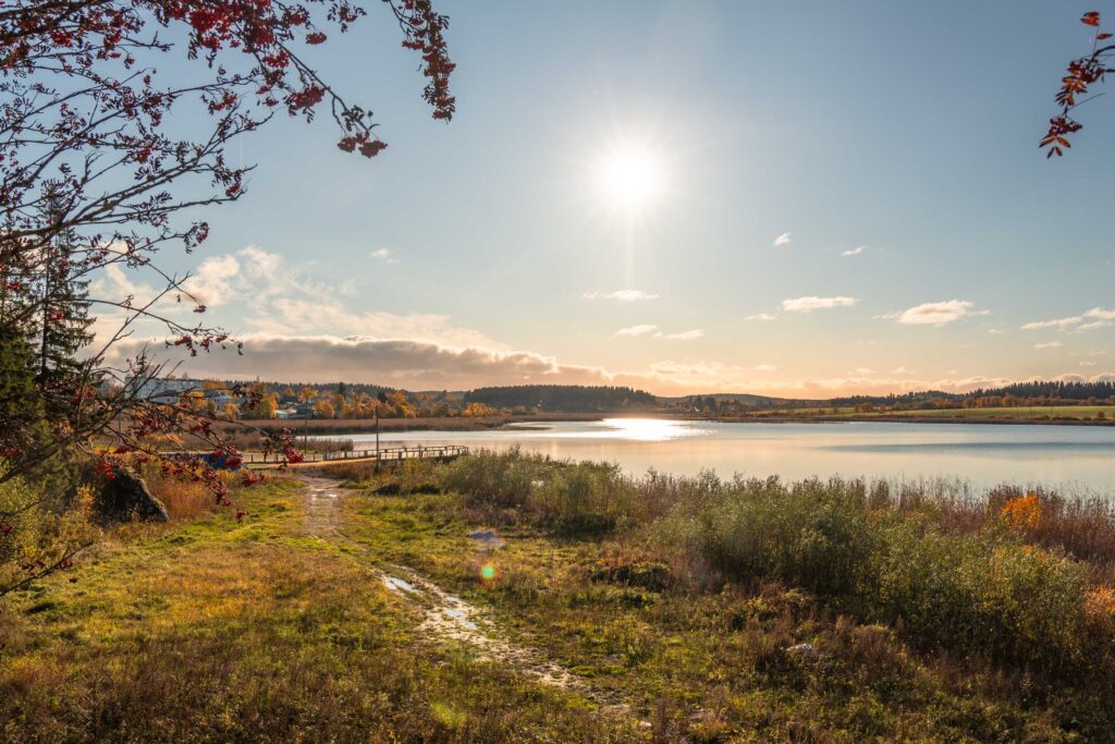 Пейзаж в парке Ваккосалми, Карелия осенью