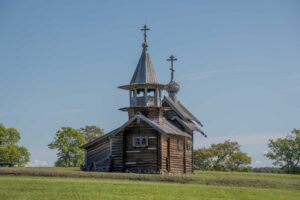 Часовня Архангела Михаила на острове Кижи