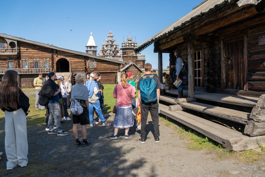 Экскурсия на Кижи с группой